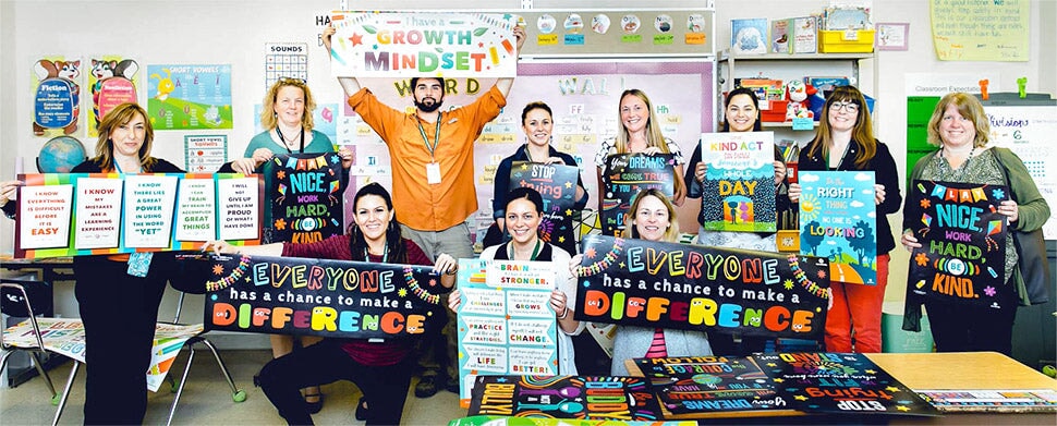 10 tips for decorating your classroom plus why placement and color are important for success